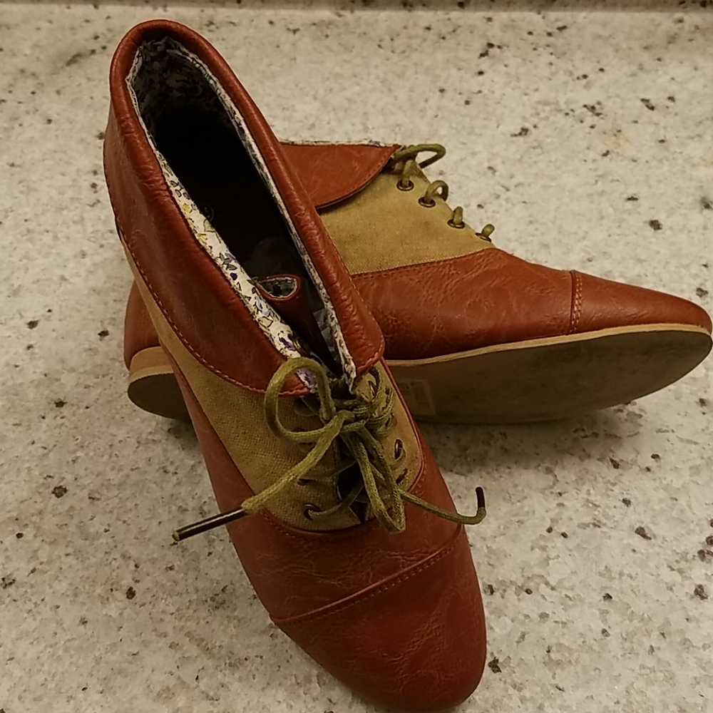 Booties - Picture 6 of 6